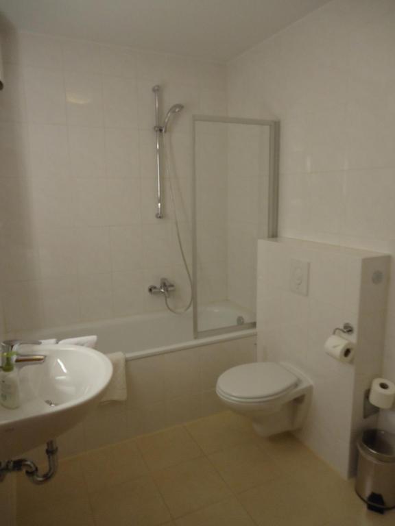 Btt Serviced Apartment *